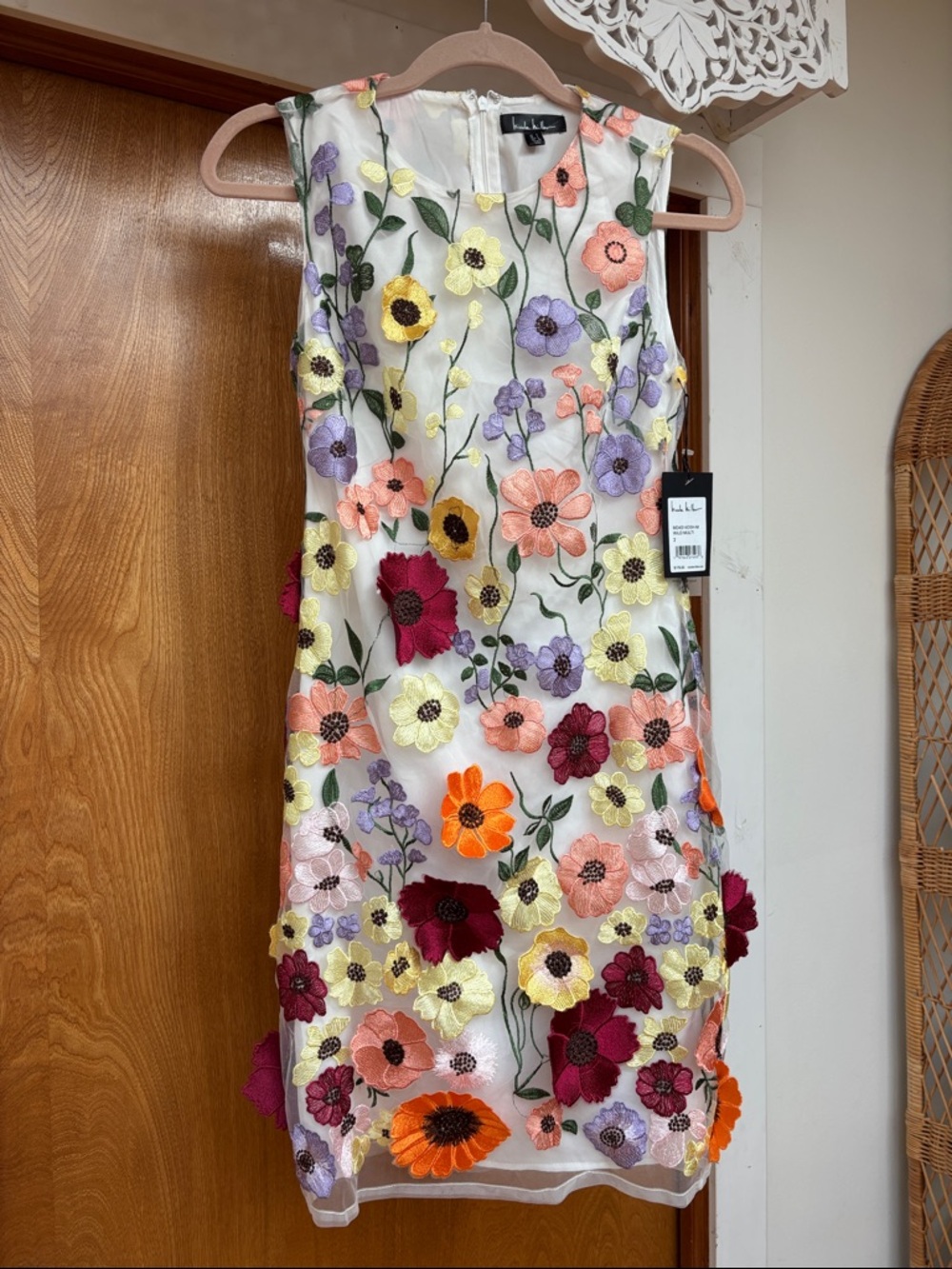 Floral Embroidered Sleeveless Shift Dress - Multicolor Taylor Swift vibes 2